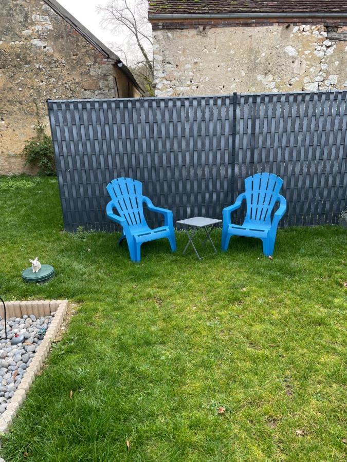 Au 24 Villa Villiers-Louis Luaran gambar
